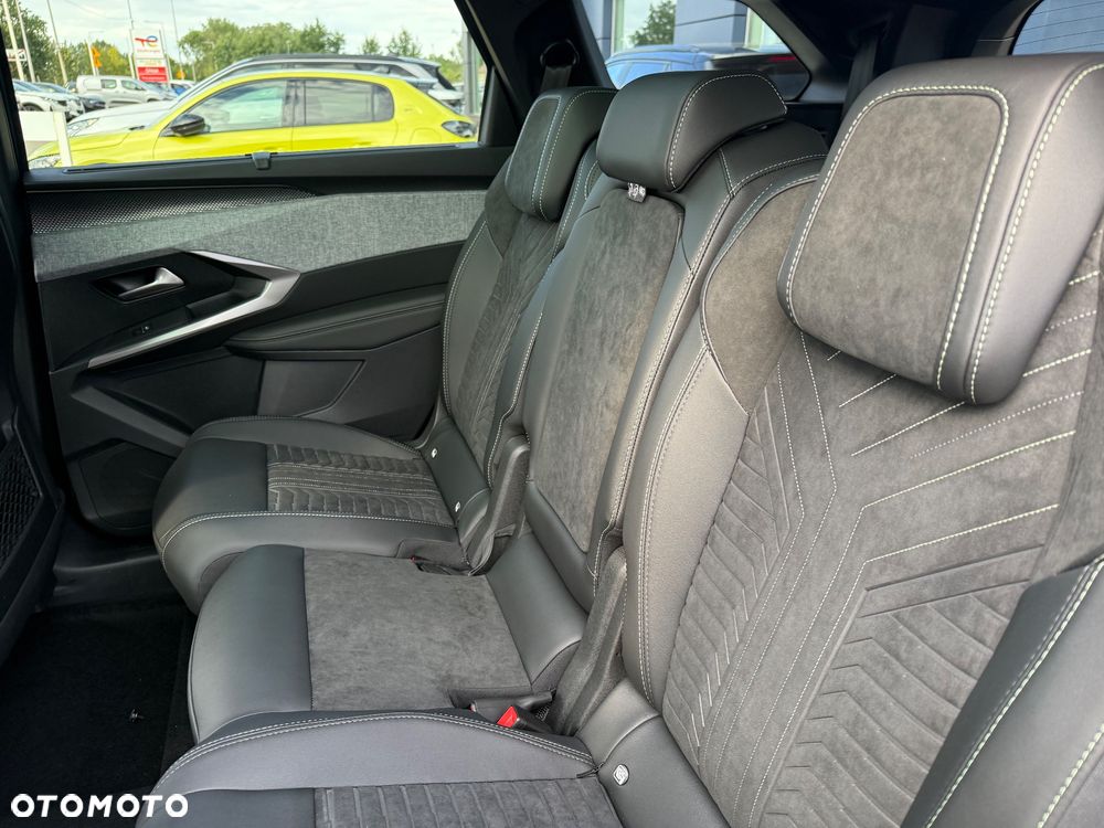 Peugeot 5008 1.2 PureTech mHEV GT Exclusive S&S e-DCS6 - 15