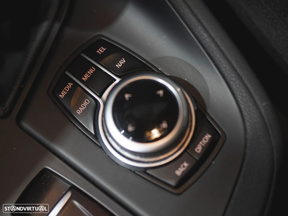 BMW X1 16 d sDrive - 21