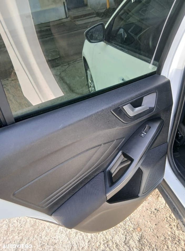 Ford Focus 1.5 EcoBlue Trend Edition - 9