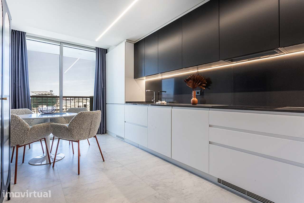 Apartamento T2 – Infinity Tower, 13.º andar. - Grande imagem: 2/56