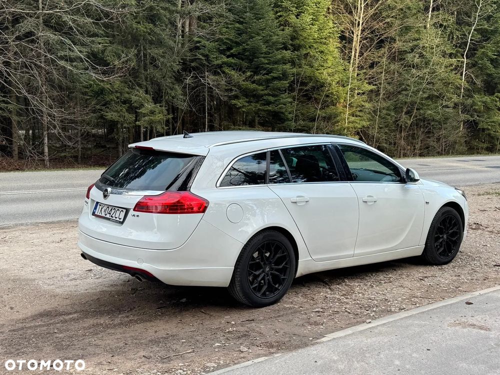 Opel Insignia 2.8 V6 Turbo 4x4 - 4