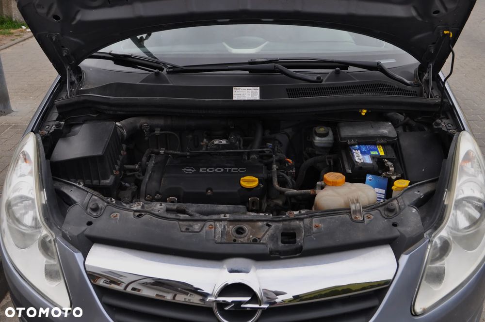 Opel Corsa 1.2 16V Essentia - 30