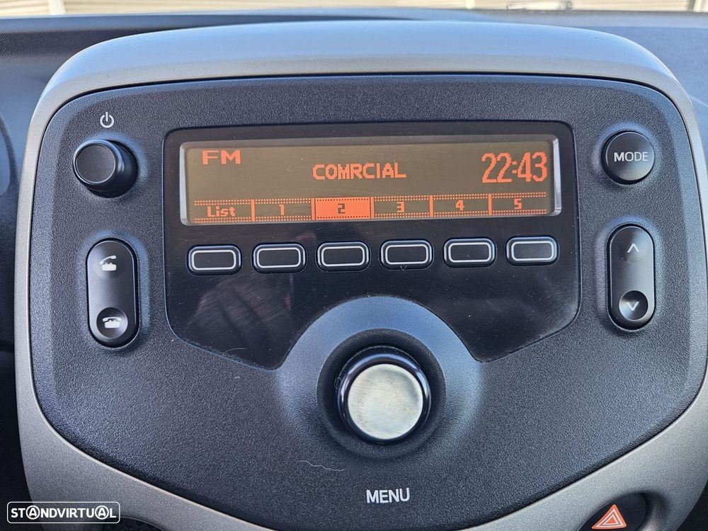 Peugeot 108 1.0 VTi Active - 30