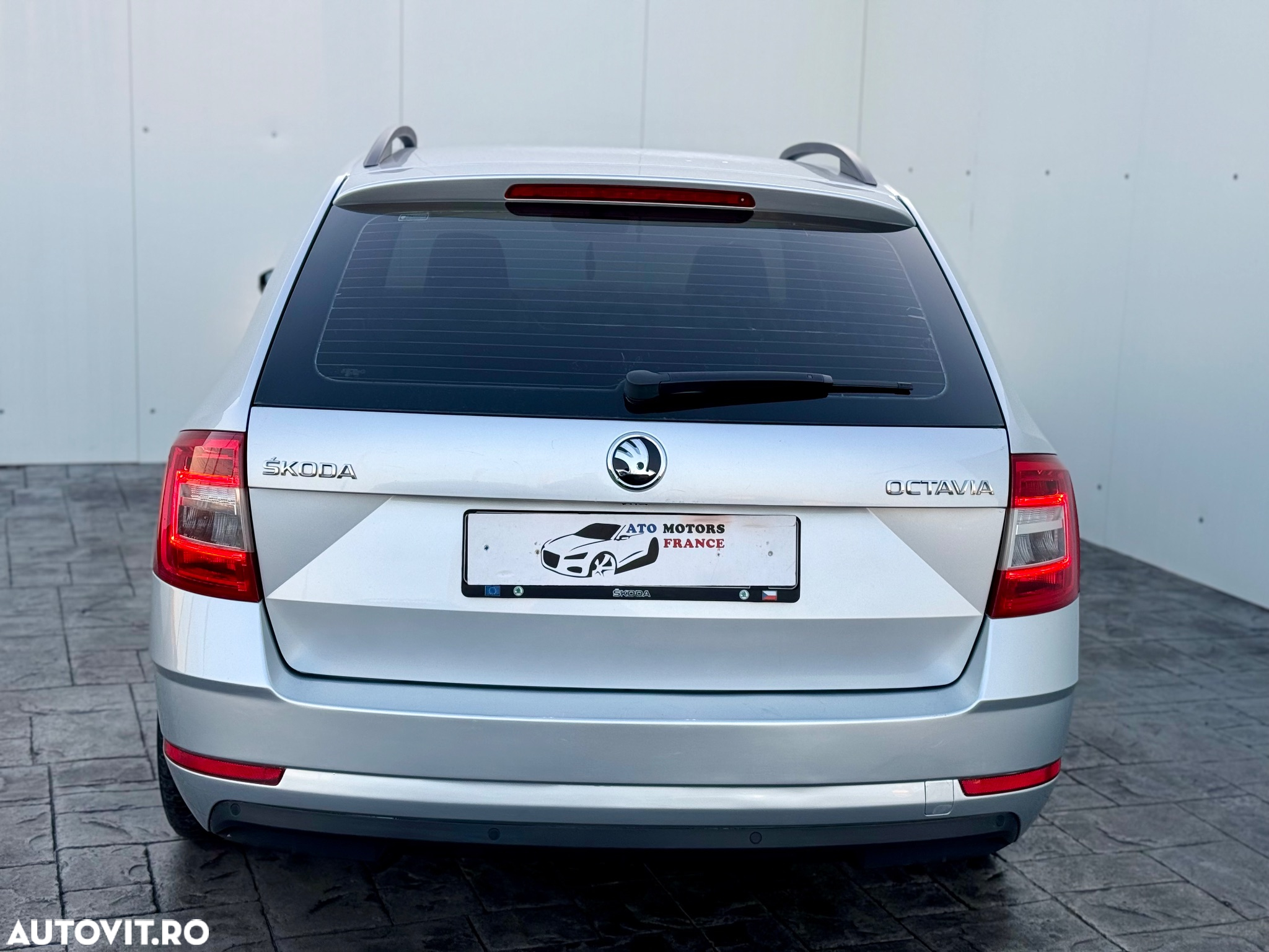 Skoda Octavia 1.6 TDI Ambition - 11