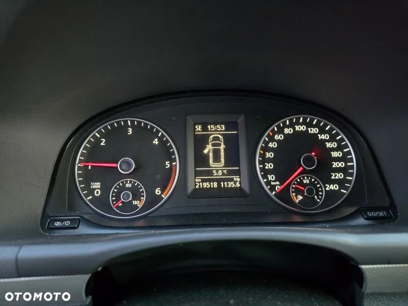 Volkswagen Touran 1.6 TDI DPF Comfortline - 8