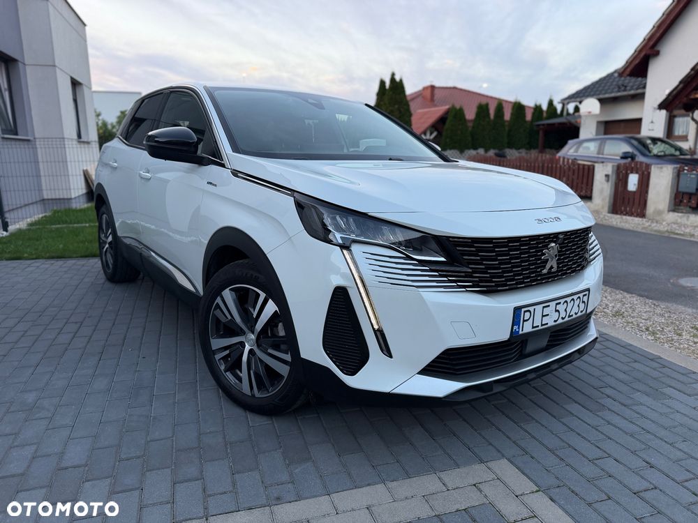 Peugeot 3008 1.6 PureTech HYbrid Allure S&S EAT8 - 1