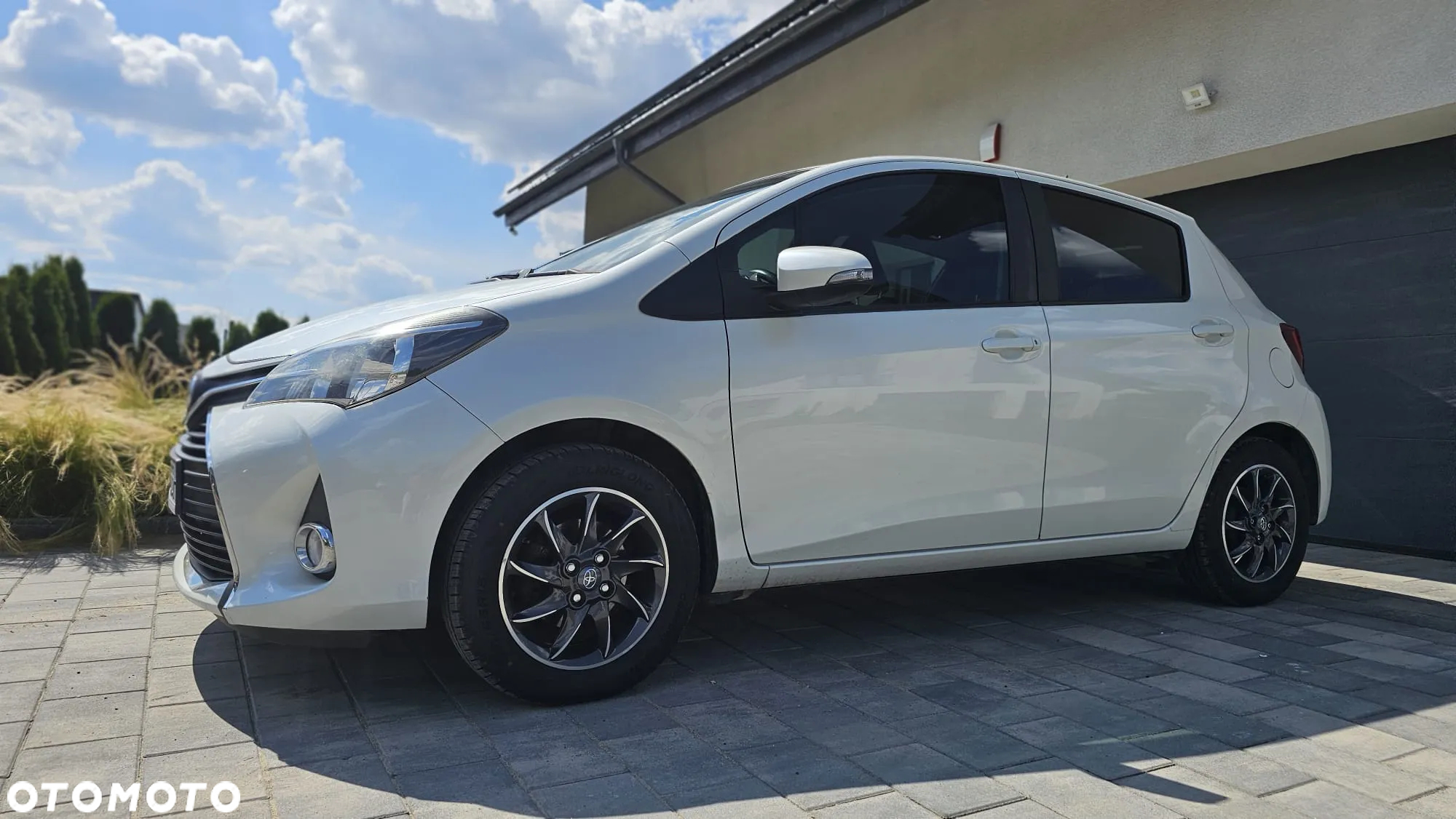 Toyota Yaris 1.33 Premium EU6 - 6