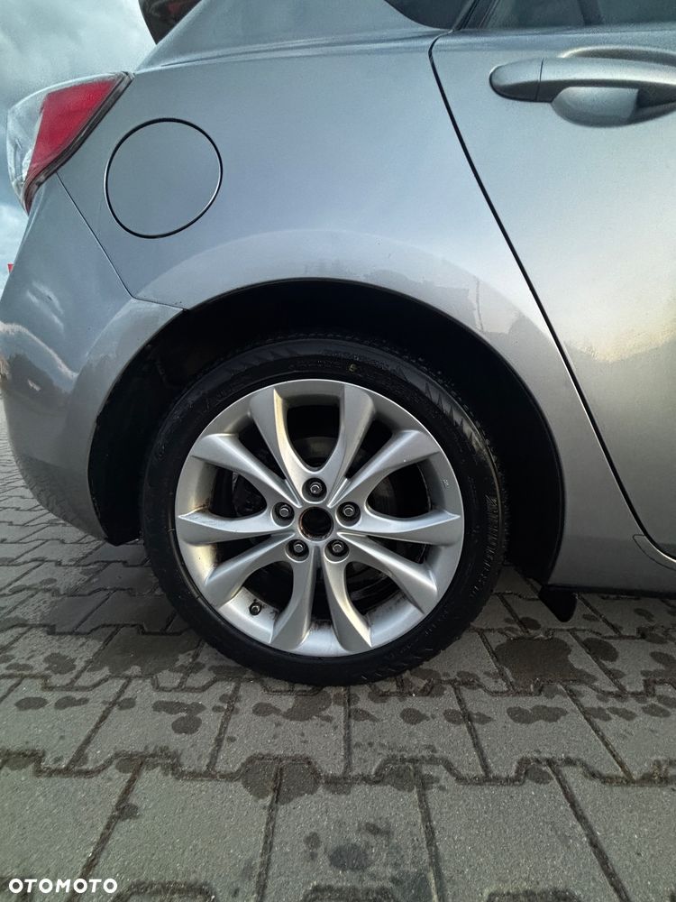Mazda 3 2.2 MZR-CD DPF Sports-Line - 10
