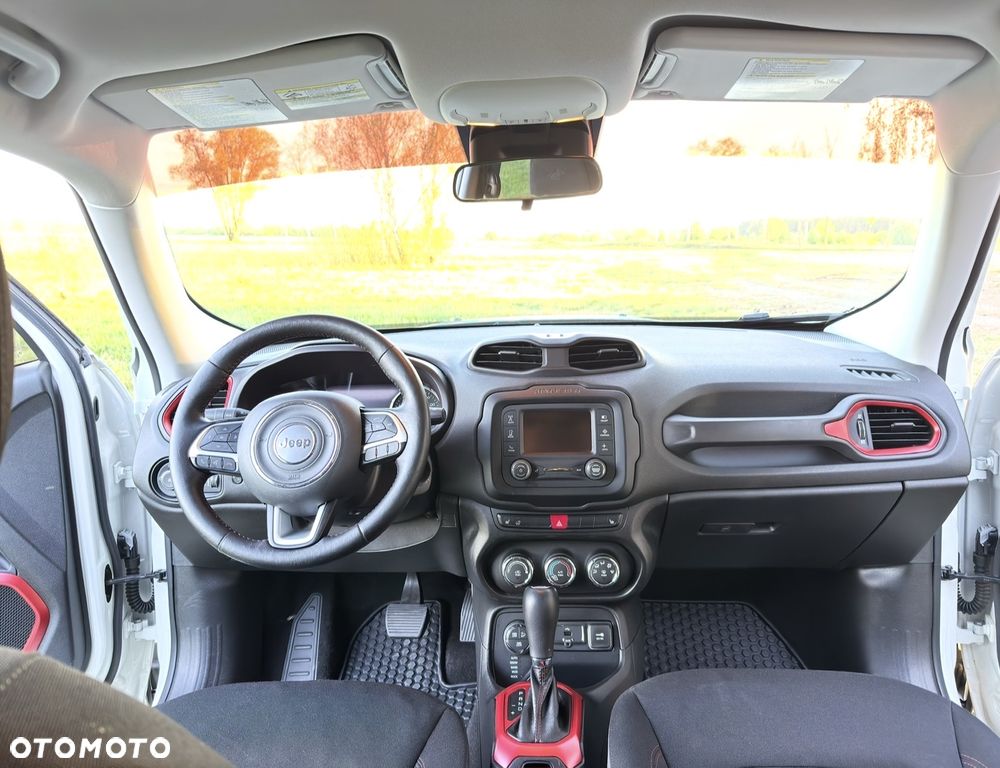 Jeep Renegade - 10