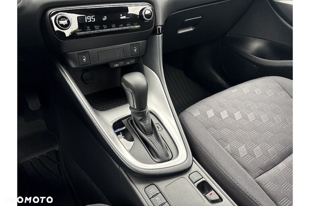 Mazda 2 Hybrid 1.5 Exclusive Line CVT - 24