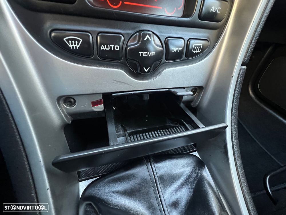 Peugeot 307 1.4 HDi Premium - 17