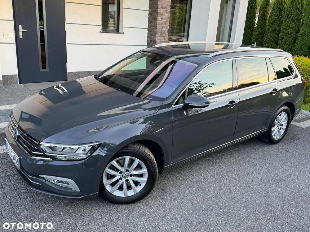 Volkswagen Passat 1.6 TDI SCR DSG Business - 9