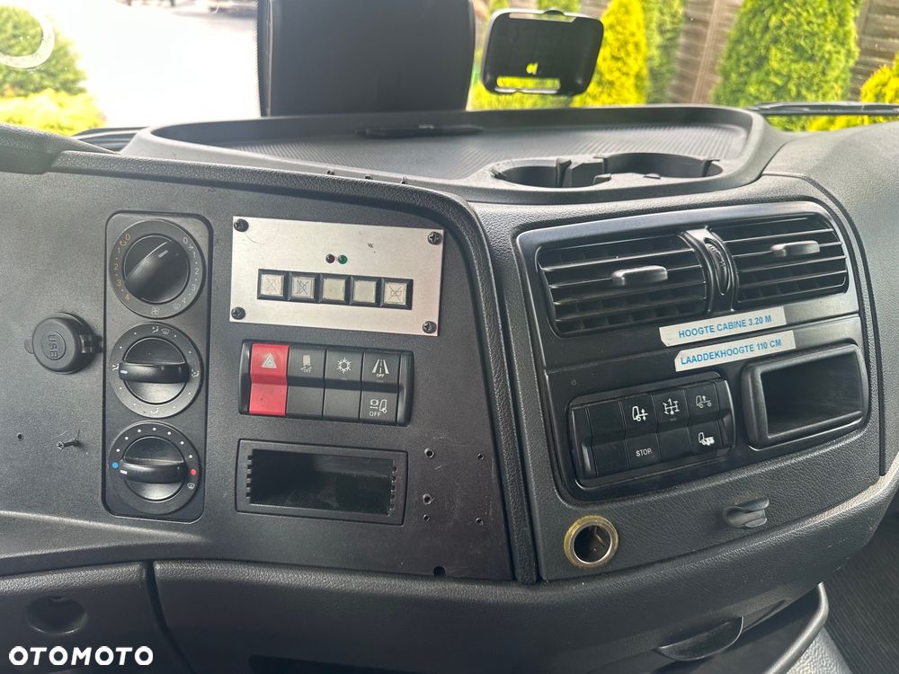 Mercedes-Benz Atego 1218  2016 / 2017 Pomoc Drogowa Laweta Widły - 13