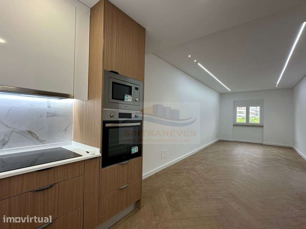 T3 Totalmente Remodelado com Acabamentos Premium junto à Vila Chã, ... - Grande imagem: 2/31