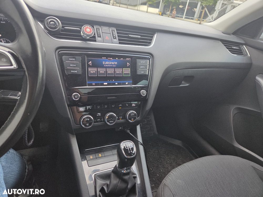 Skoda Octavia - 3