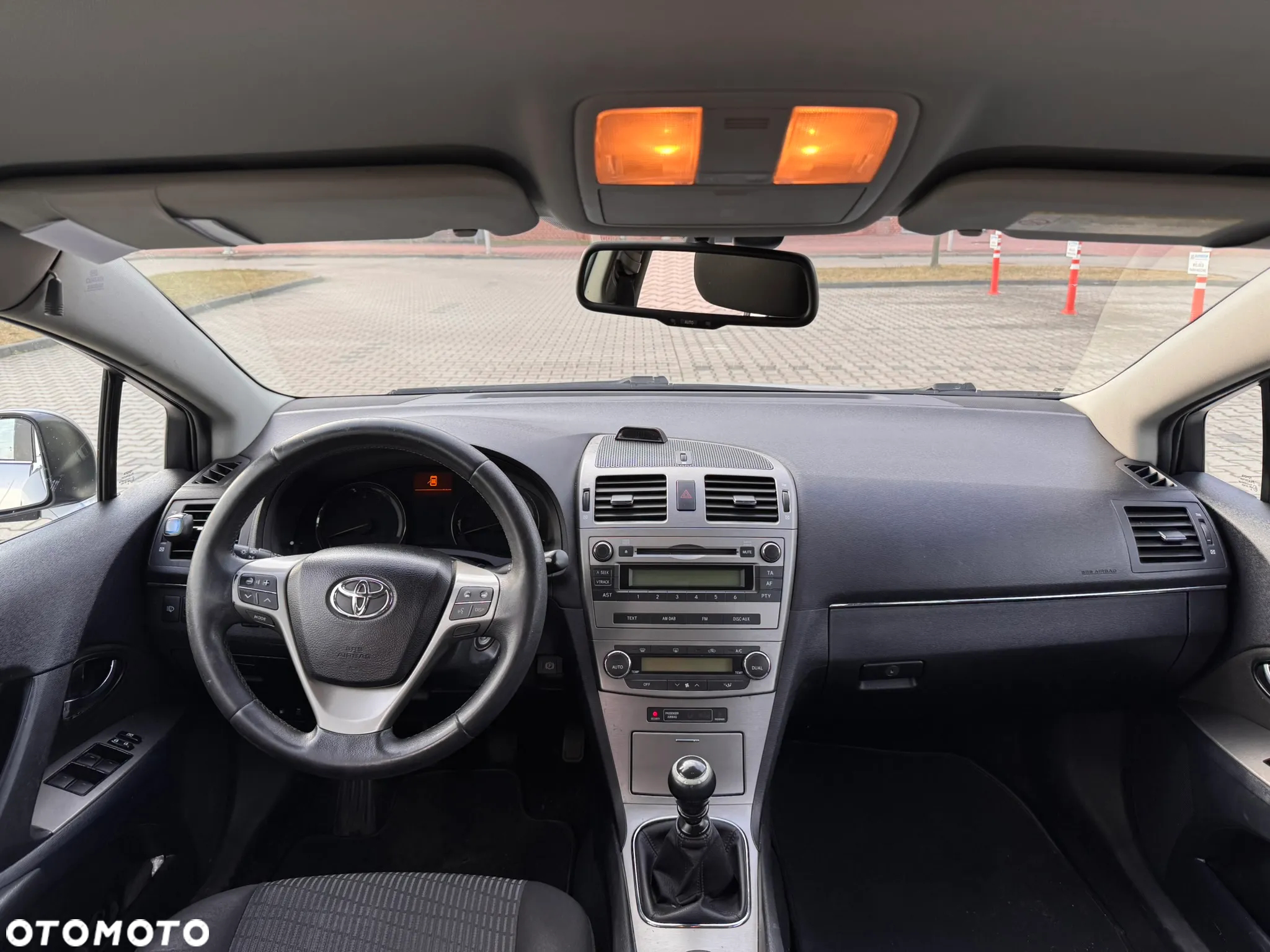 Toyota Avensis - 2