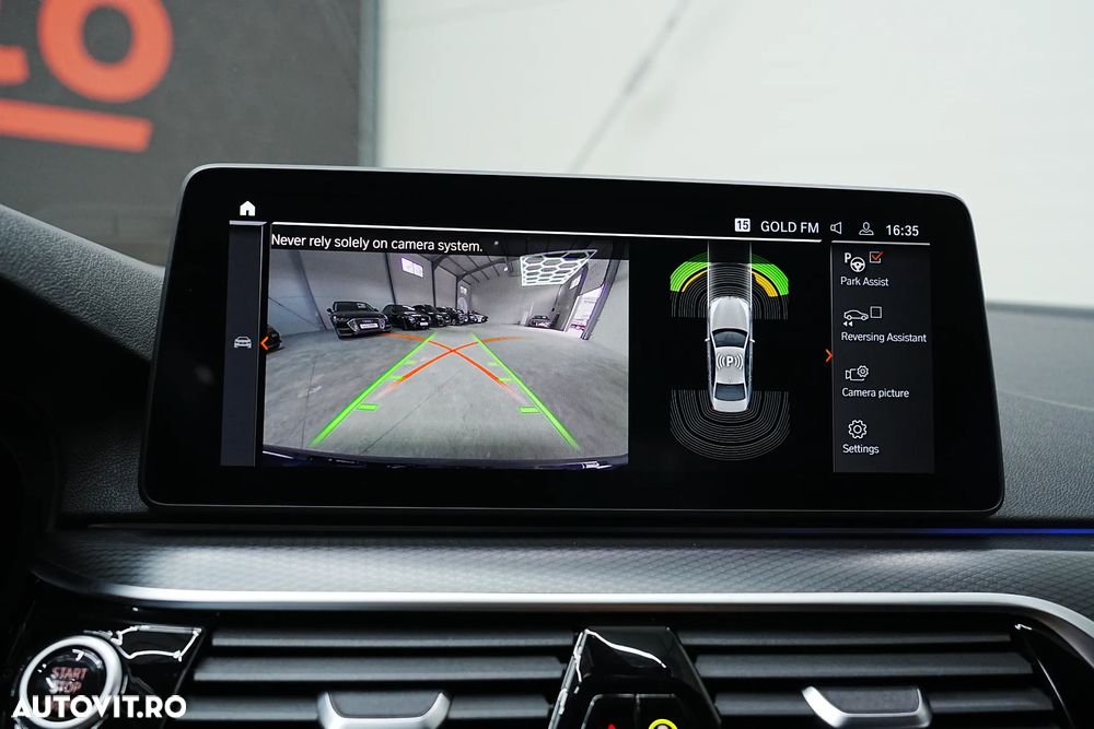 BMW Seria 5 520i AT - 16