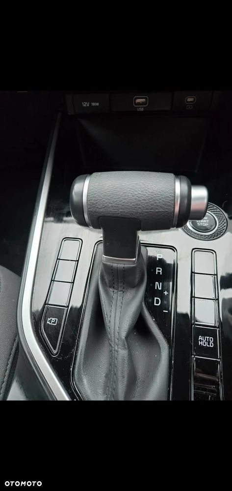 Kia Niro 1.6 GDI Hybrid M - 13