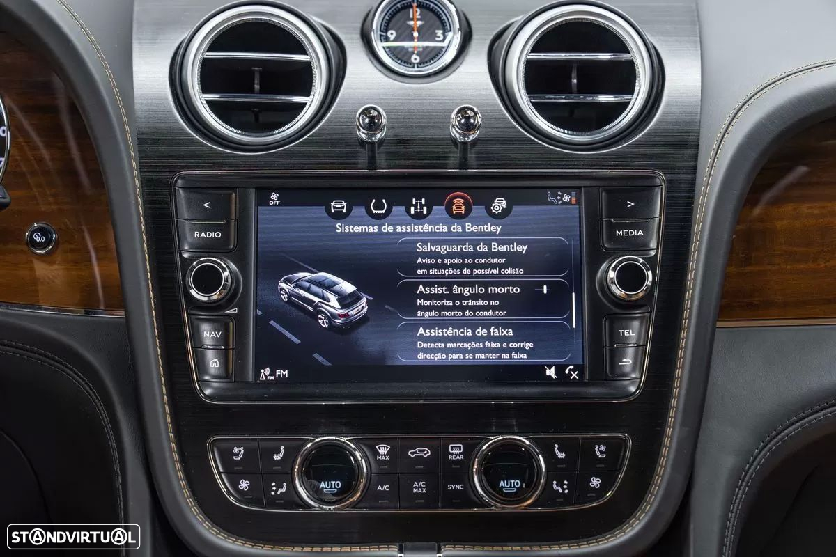 Bentley Bentayga V8 - 37