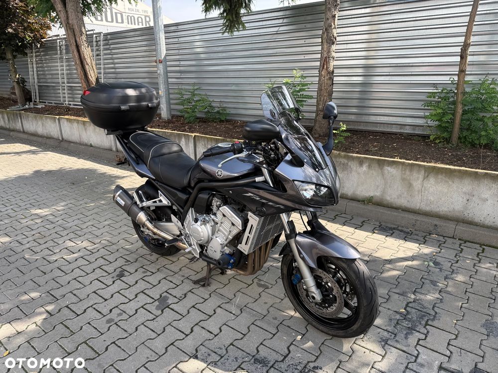 Yamaha FZS - 9
