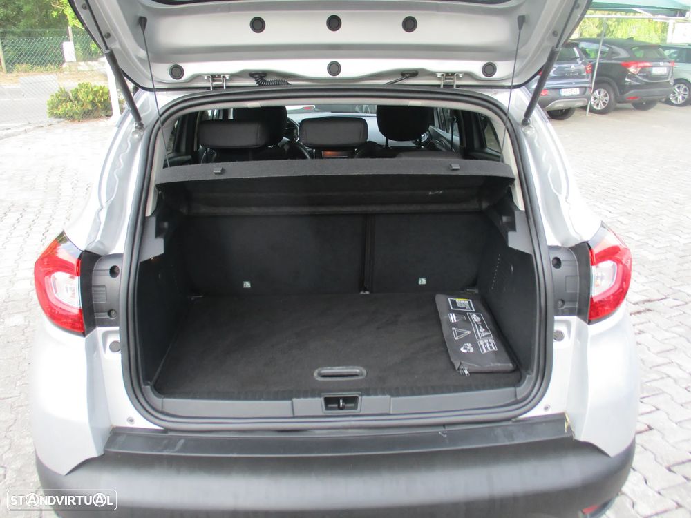 Renault Captur 1.5 dCi Exclusive XMOD - 21