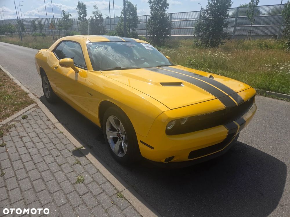 Dodge Challenger 3.6 SXT - 3