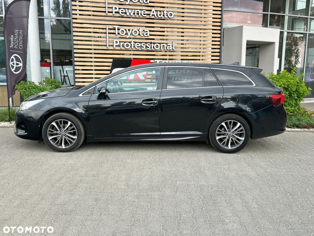 Toyota Avensis - 2