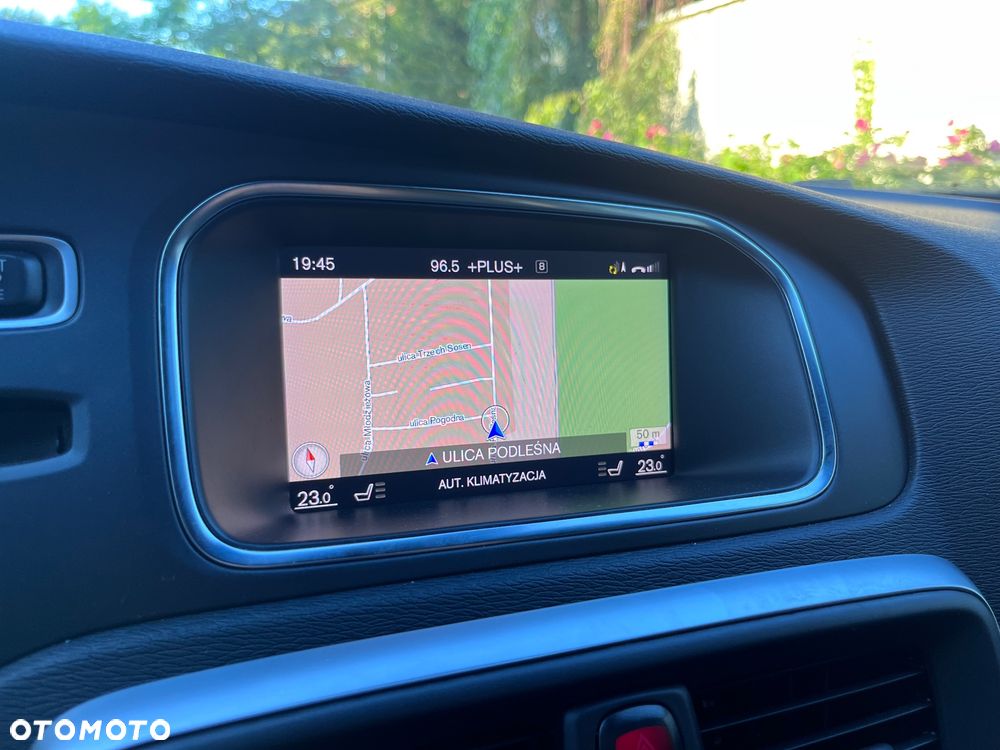 Volvo V40 T3 Drive-E R-Design Momentum - 10