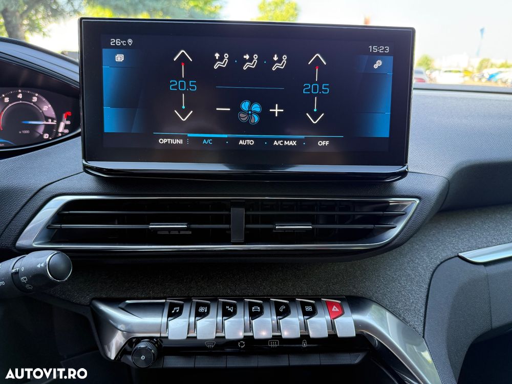 Peugeot 3008 PureTech 130 Stop & Start GPF EAT8 Allure - 36