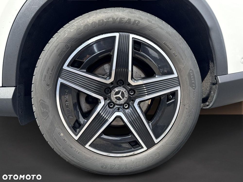 Mercedes-Benz GLC - 10