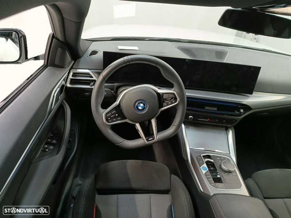 BMW i4 eDrive40 Pack Desportivo M - 3