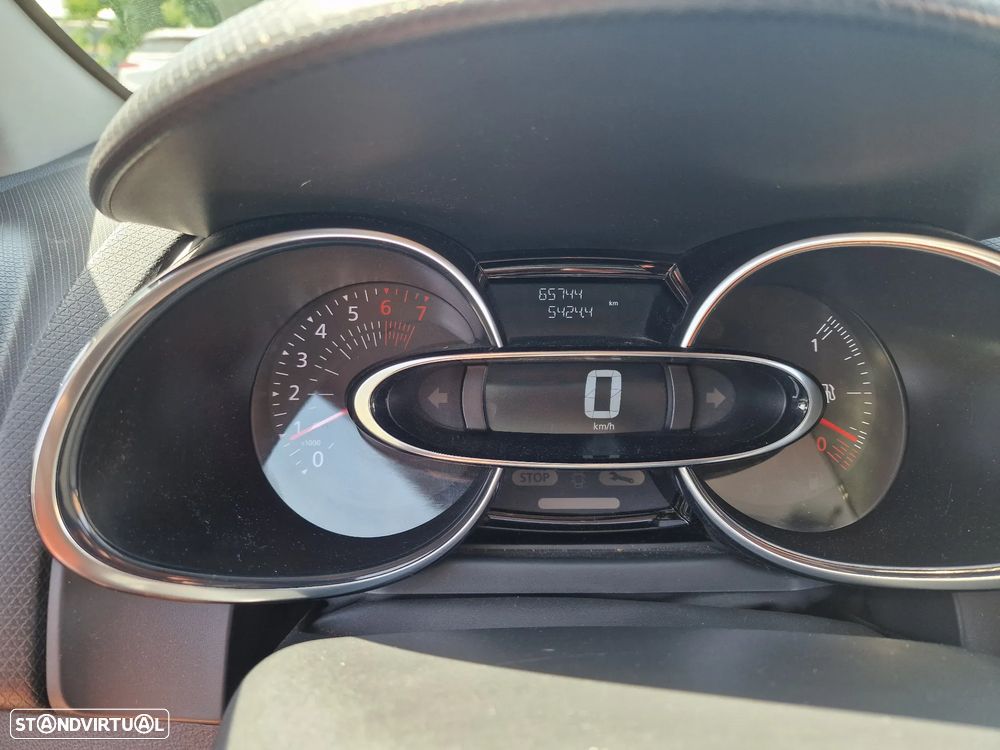Renault Clio Sport Tourer 0.9 TCe Limited - 13