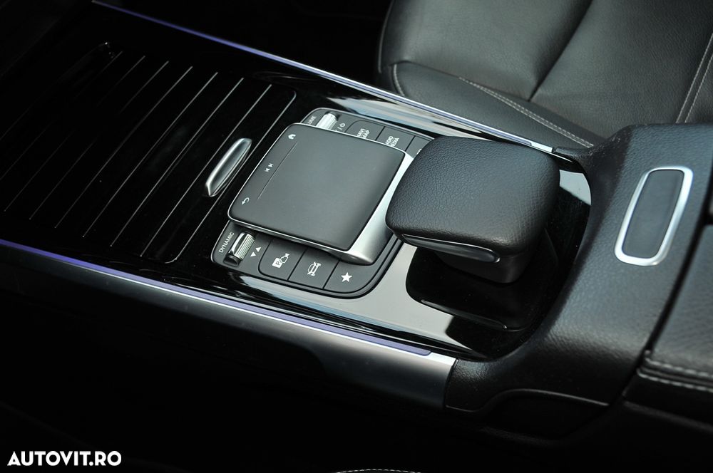 Mercedes-Benz GLB 220 d 4MATIC 8G-DCT AMG Line - 12