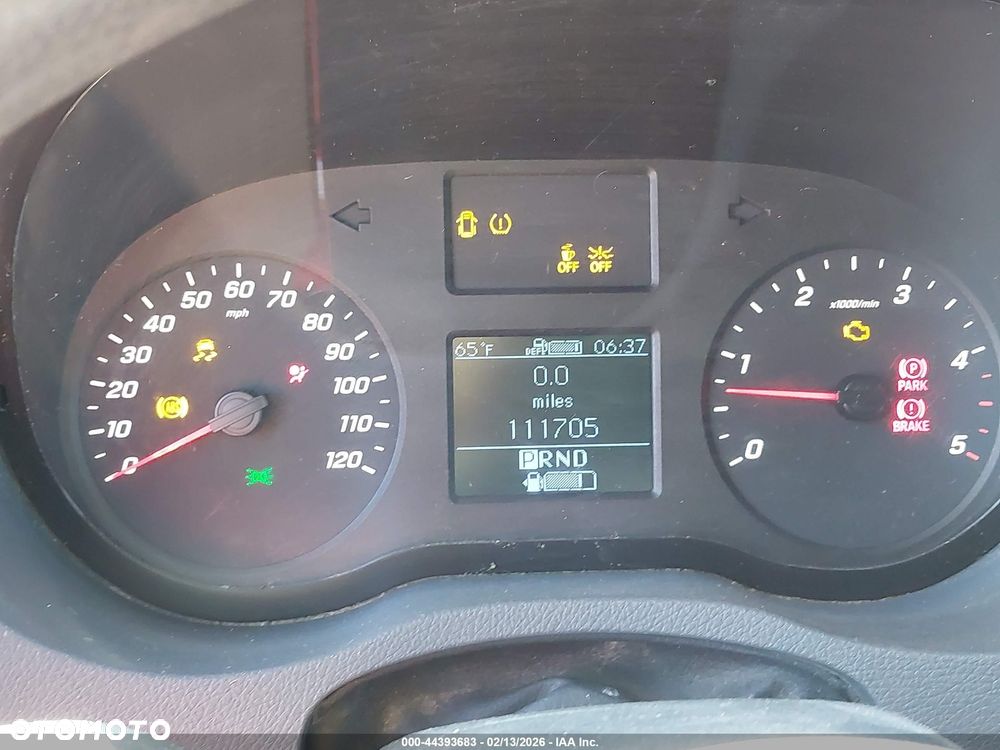 Mercedes-Benz Sprinter - 11