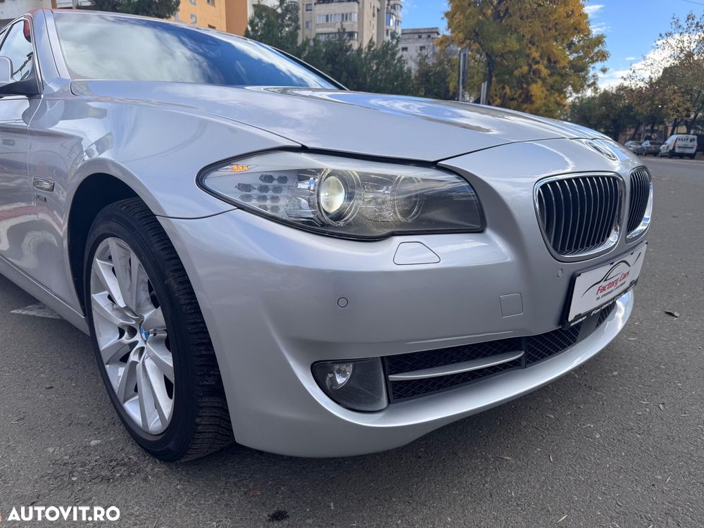 BMW Seria 5 520d - 13
