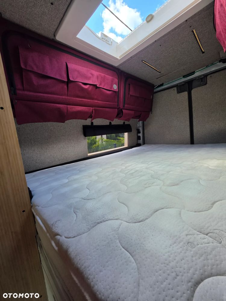 Mercedes-Benz Sprinter 906.211 - 9