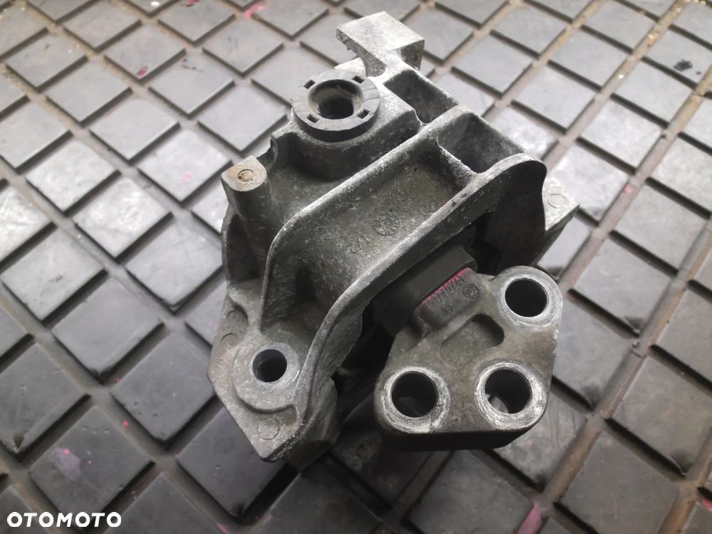 PODUSZKA SILNIKA FIAT STILO, BRAVO II 1.9 JTD OYGINAŁ 51775241 POSIADAM 2 SZT - 1