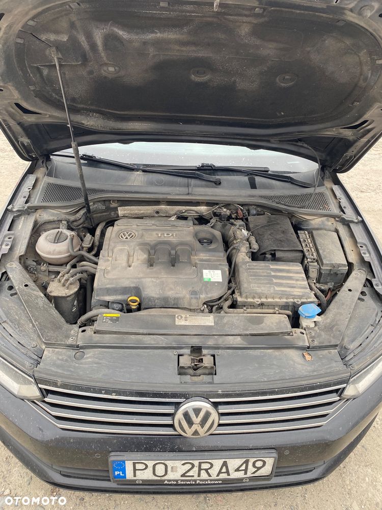 Volkswagen Passat - 5