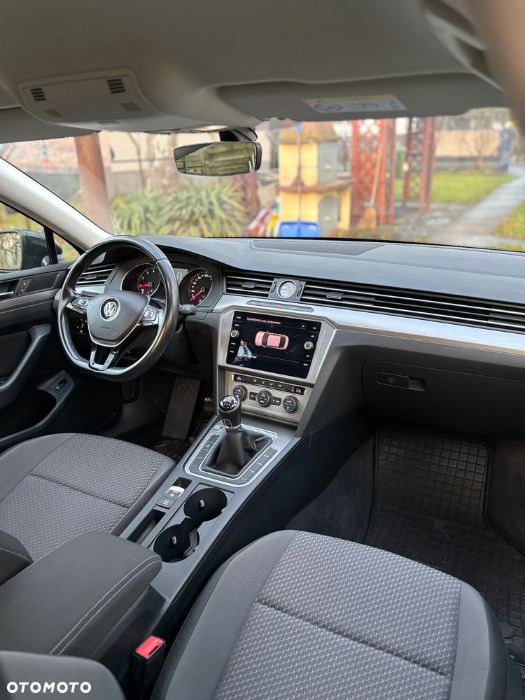 Volkswagen Passat ver-1-4-tsi-bmt-trendline - 13