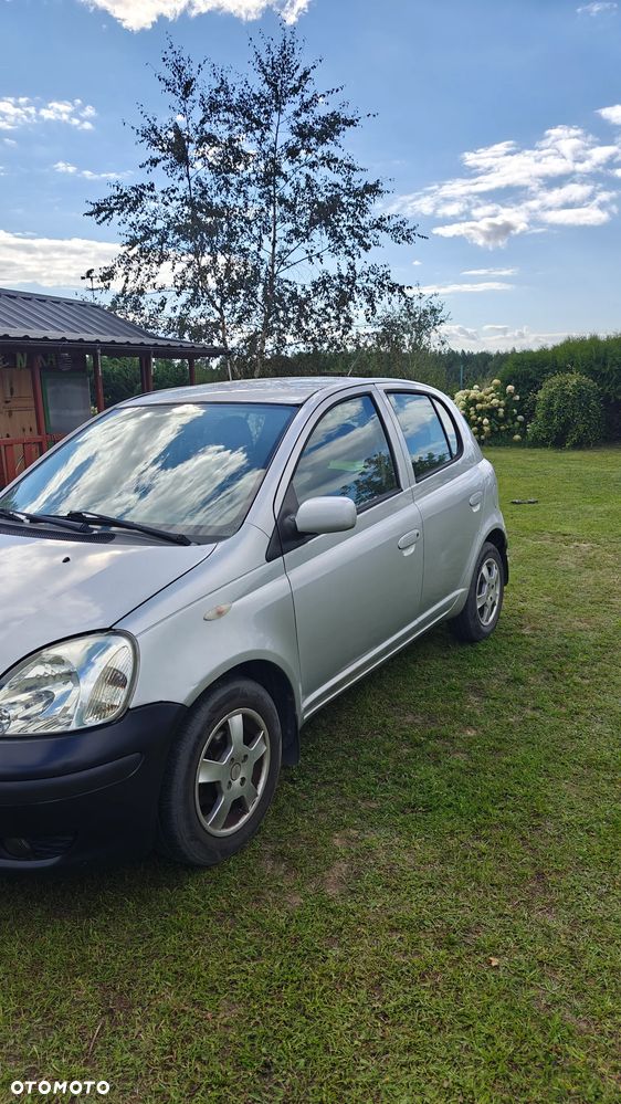 Toyota Yaris 1.3 Sol - 3