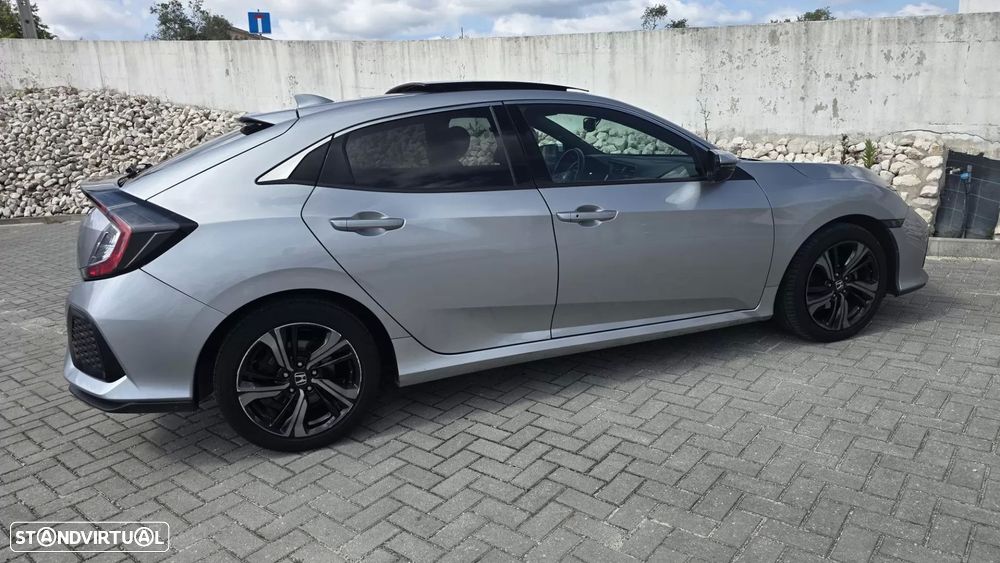 Honda Civic 1.0 i-VTEC Executive - 12
