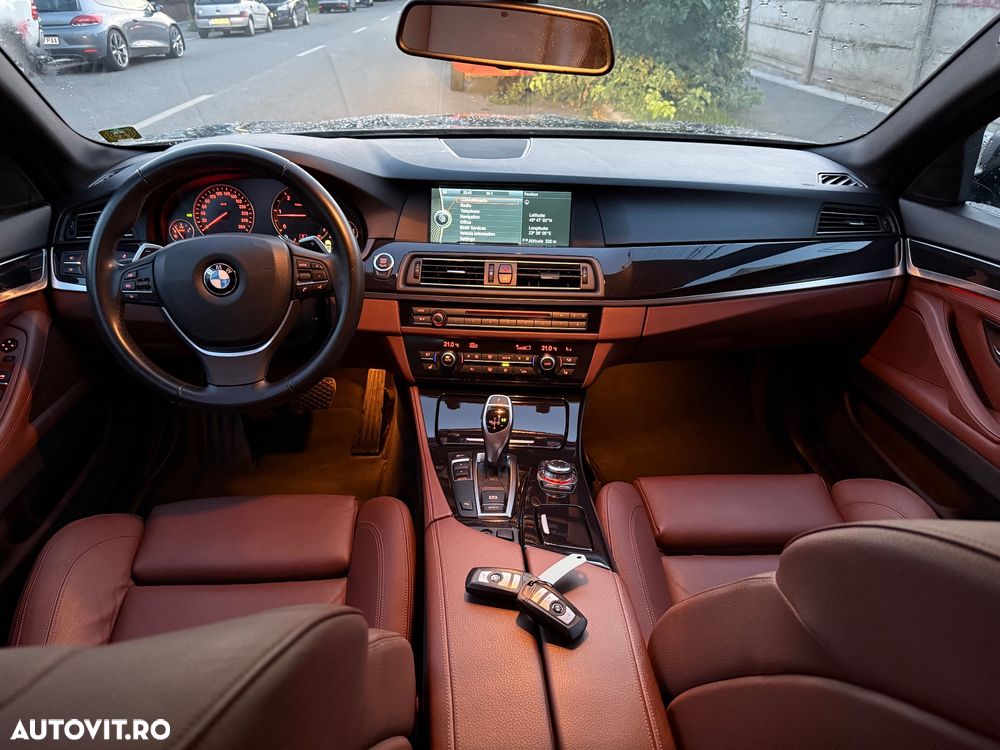 BMW Seria 5 520d Touring Aut. Luxury Line - 10