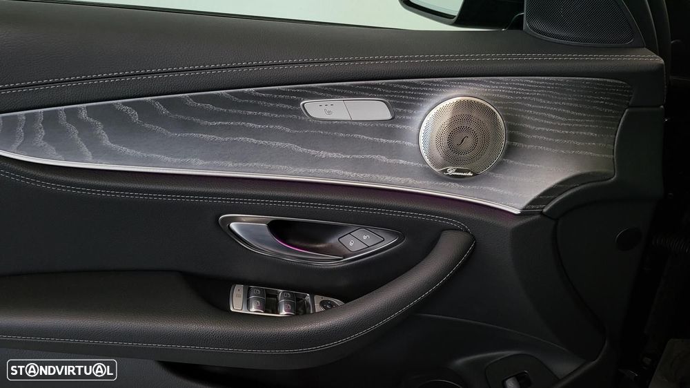 Mercedes-Benz E 300 de AMG Line - 10