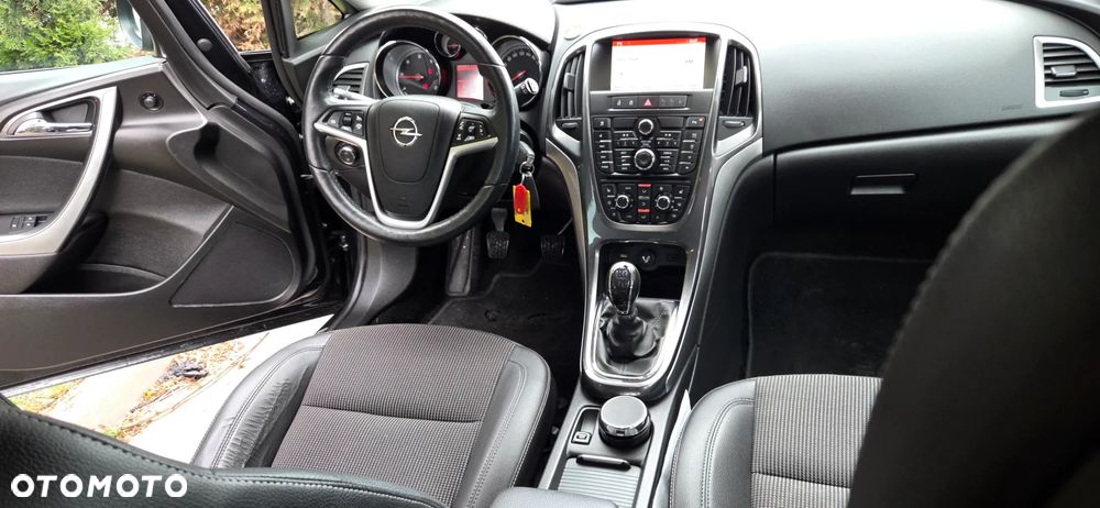 Opel Astra 1.7 CDTI DPF Exklusiv - 34