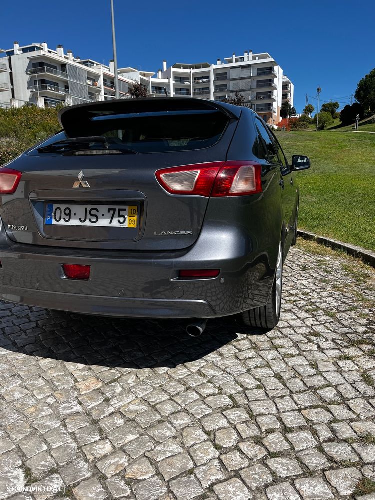 Mitsubishi Lancer Sportback - 4