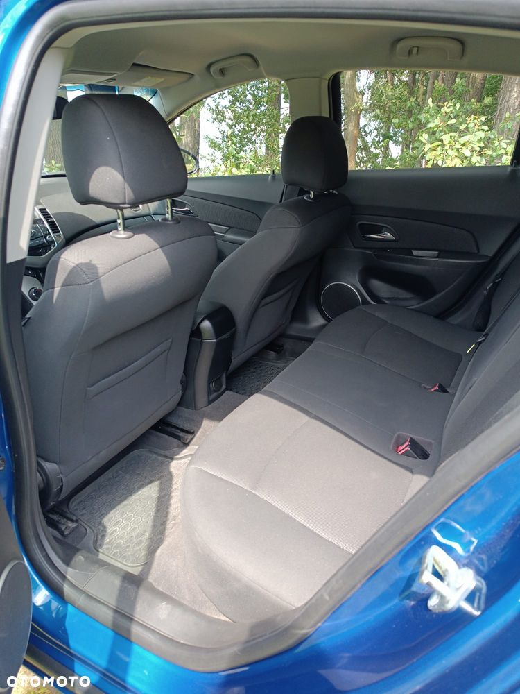 Chevrolet Cruze 1.8 LT+ - 9