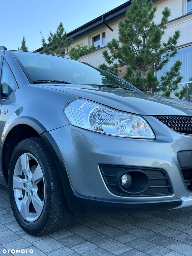 Suzuki SX4 1.6 VVT 4x4 Style - 24