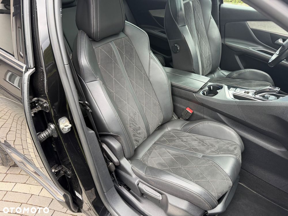 Peugeot 3008 2.0 BlueHDi GT S&S EAT8 - 28