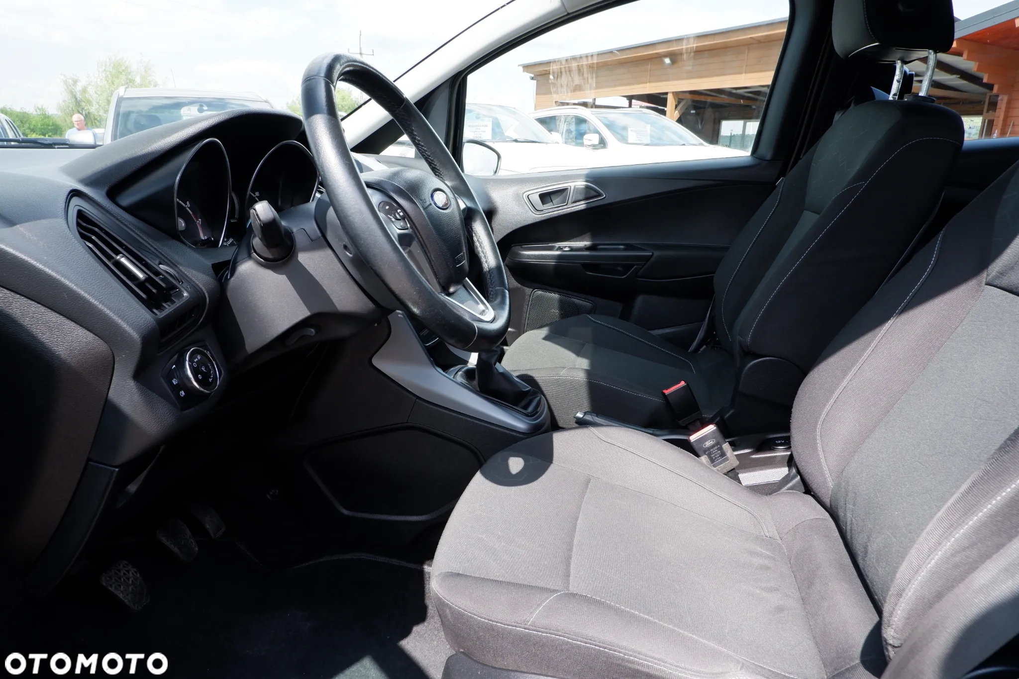 Ford B-MAX 1.4 Ambiente EU6 - 27