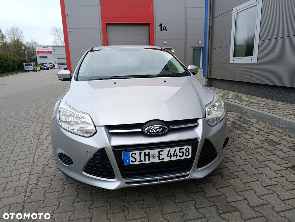 Ford Focus 1.6 Trend EU5 - 9
